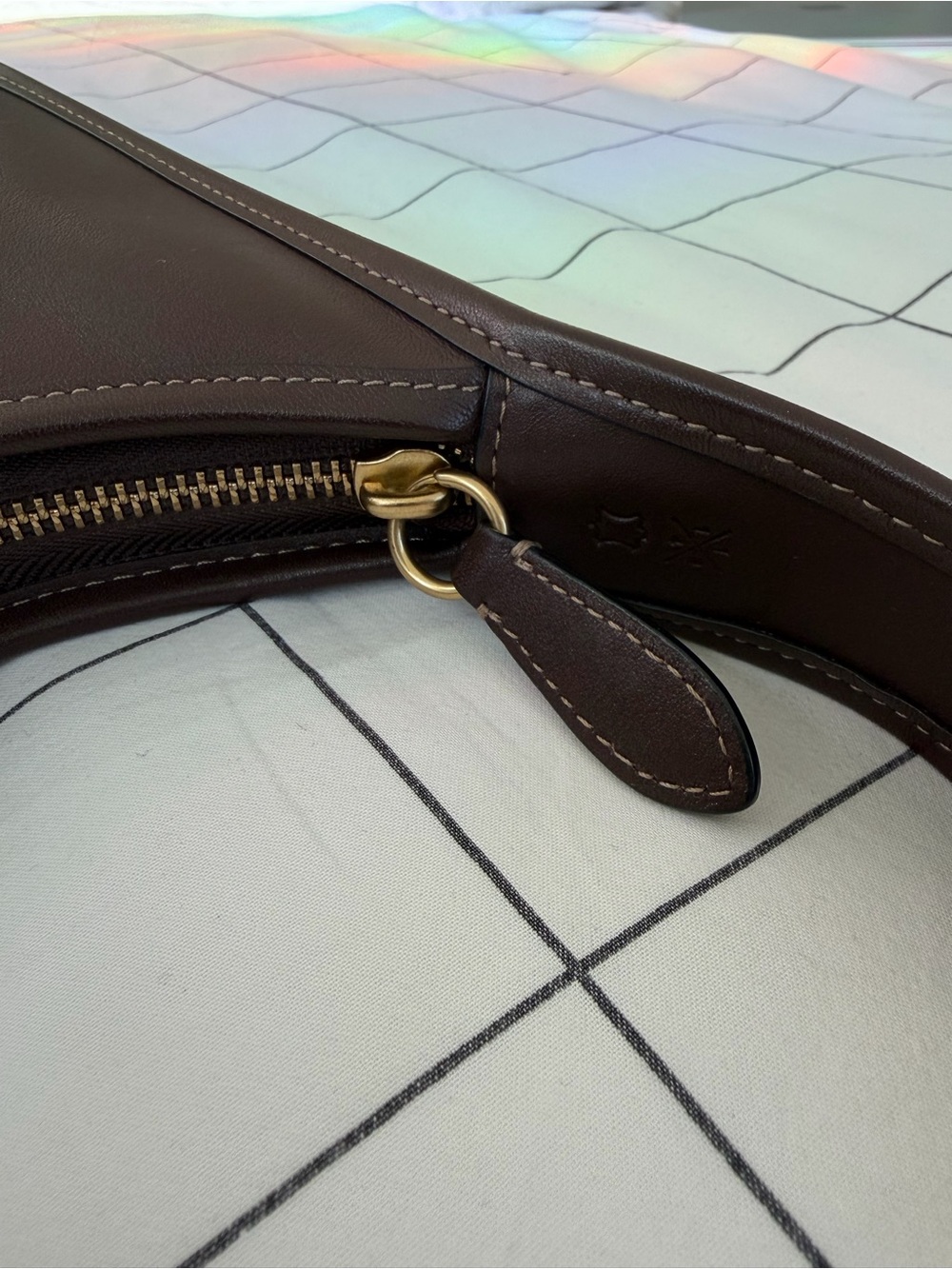 Coach Curve Zip Bag - Discontinued - Maple brown - Picture 5 of 9